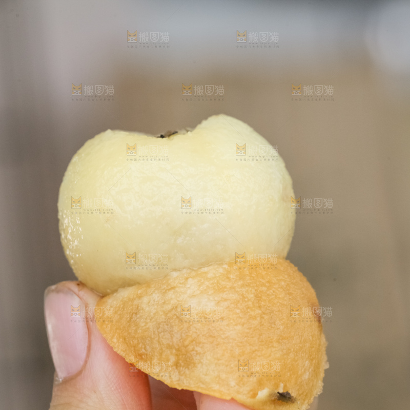 白玉枇杷