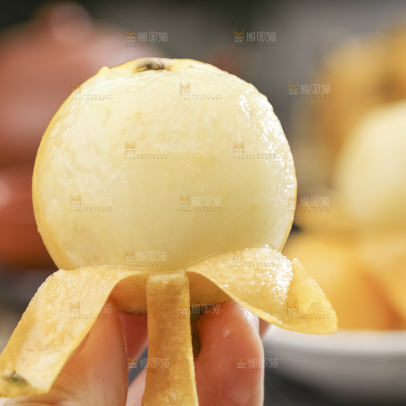白玉枇杷