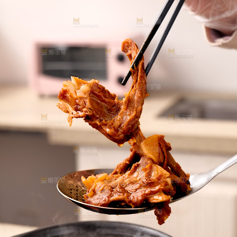 卤鸡锁骨