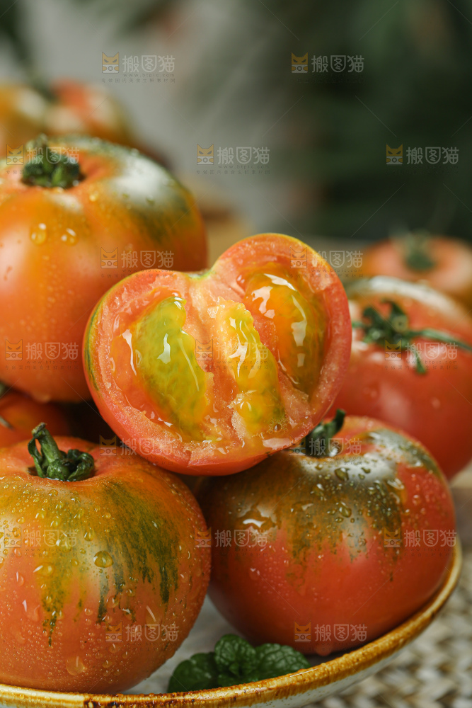 铁皮草莓柿子