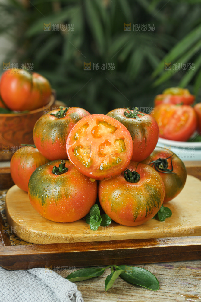 铁皮草莓柿子