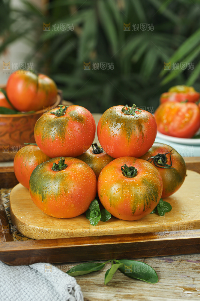 铁皮草莓柿子
