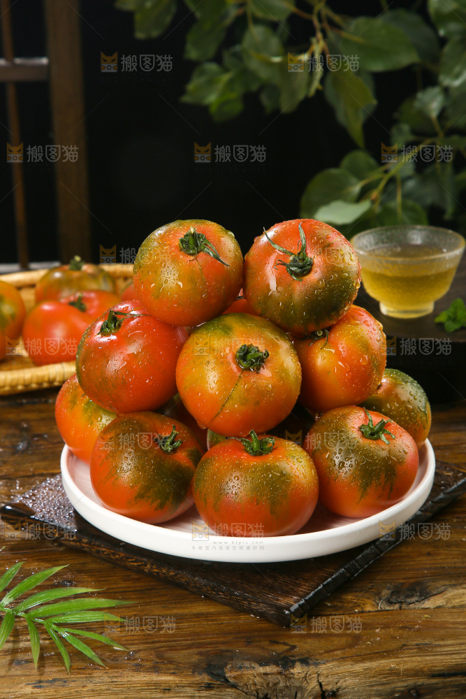 铁皮草莓柿子