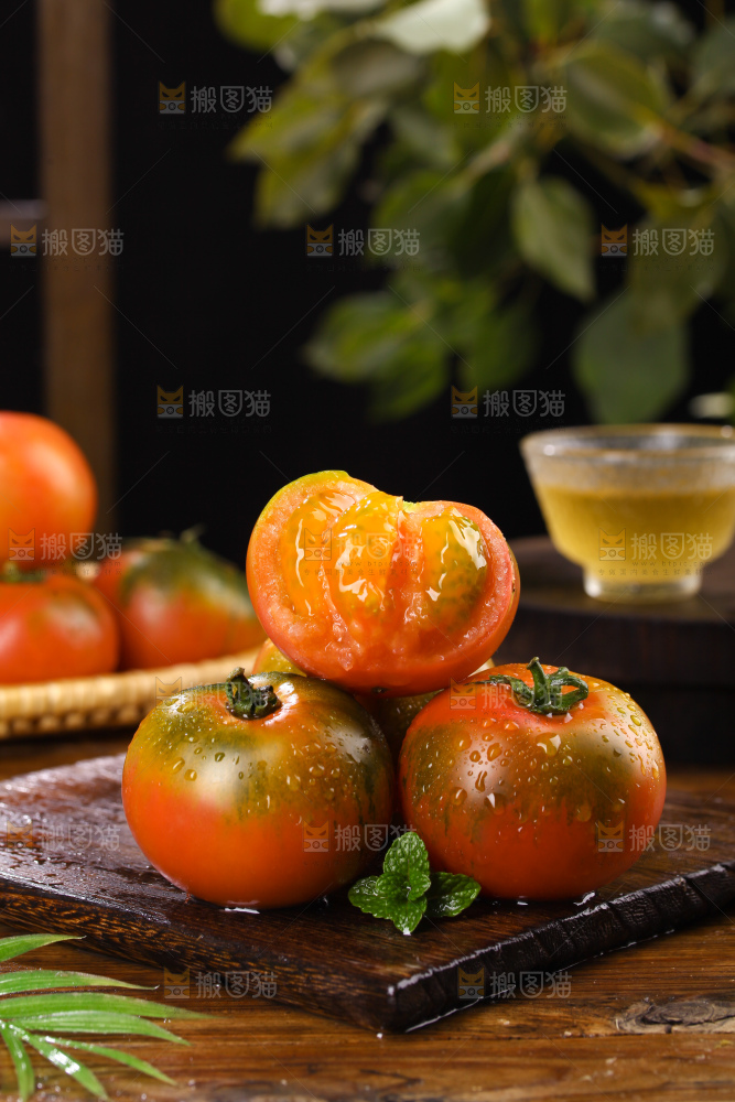 铁皮草莓柿子