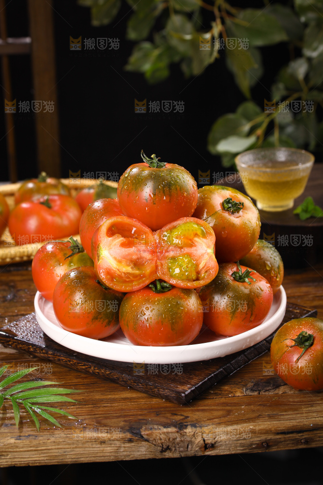 铁皮草莓柿子