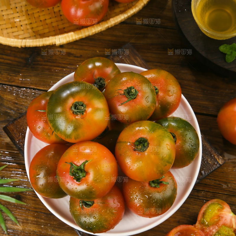 铁皮草莓柿子