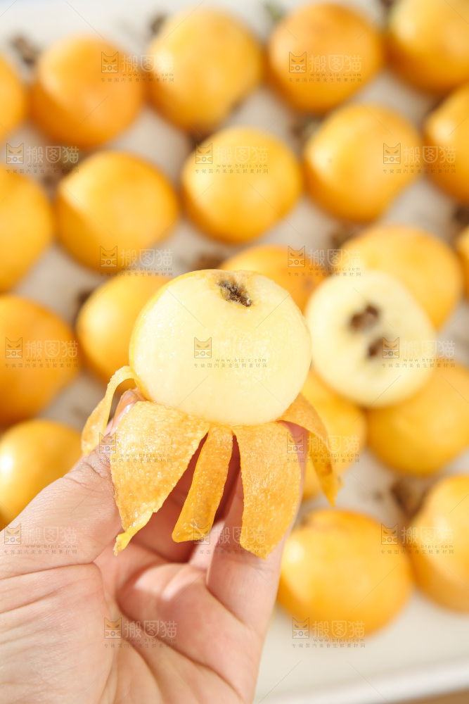 白玉枇杷