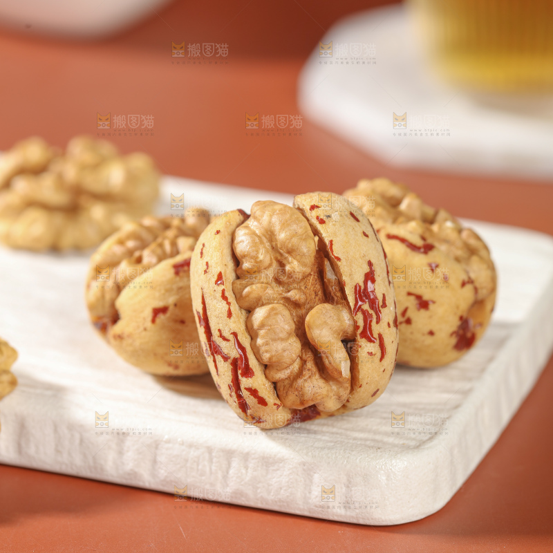 去皮枣夹核桃