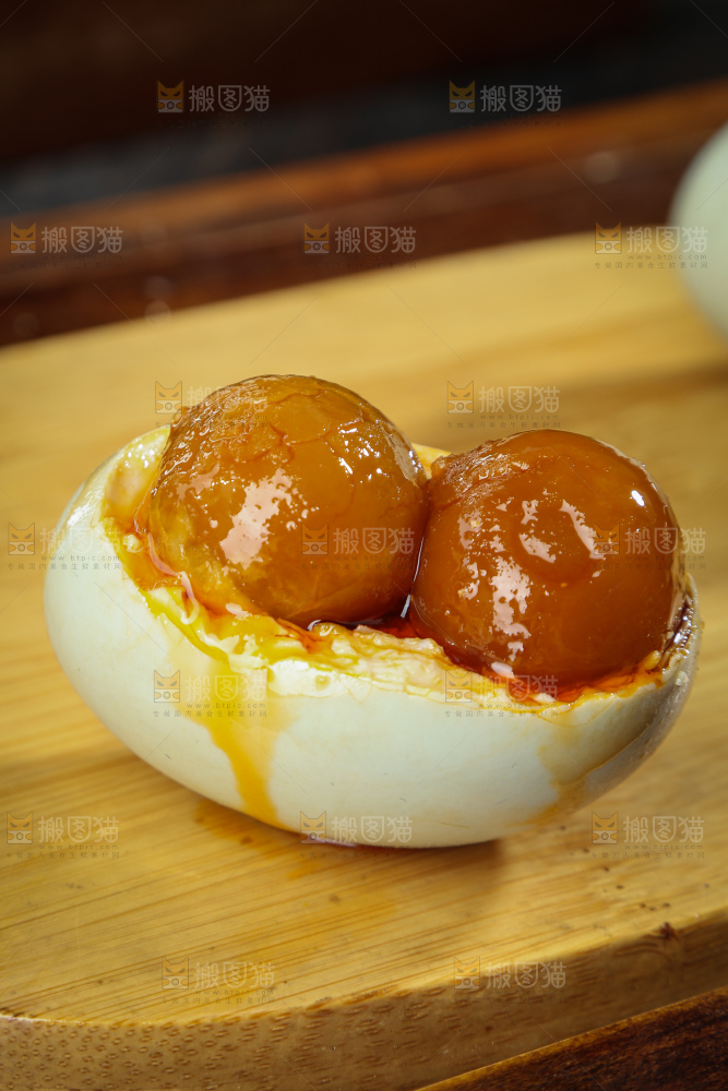双黄咸鸭蛋