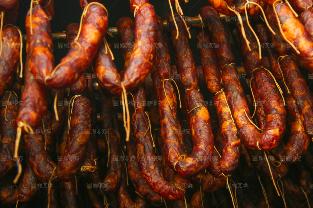 烟熏腊肠