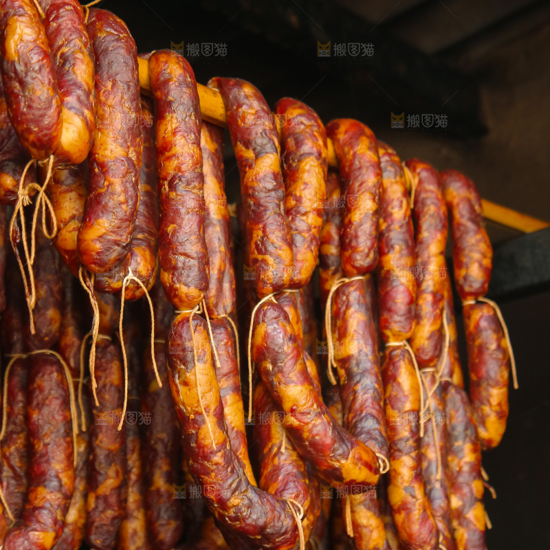 烟熏腊肠