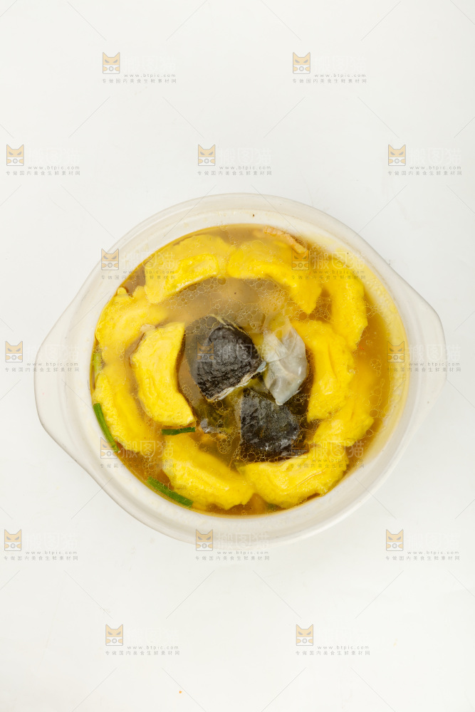 甲鱼蛋饺汤