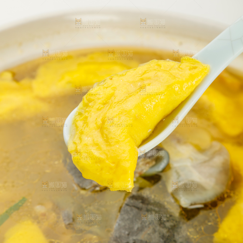 甲鱼蛋饺汤